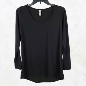 ❌SOLD❌ Lularoe Lynnae Top | Solid Black | Small | EUC